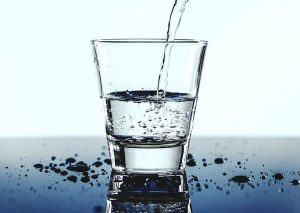 Read more about the article W jaki sposób uzdatniać wodę?